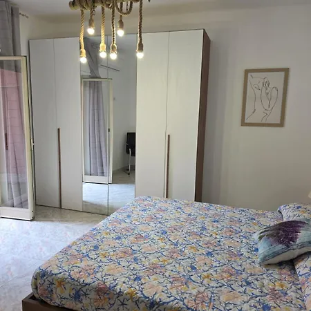 Elisabeth House Lägenhet Giardini Naxos