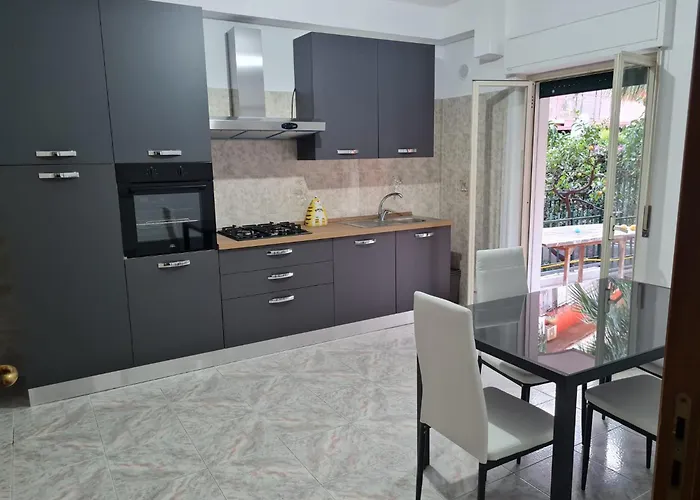 Elisabeth House * Giardini Naxos