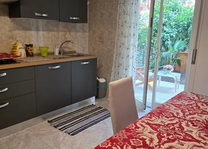 Apartment Elisabeth House Giardini Naxos